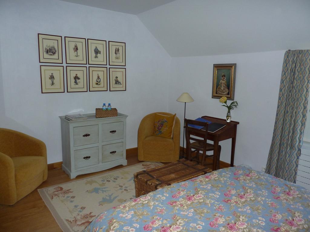 Chambres d'Hôtes du Hameau Les Brunes Bozouls Quarto foto