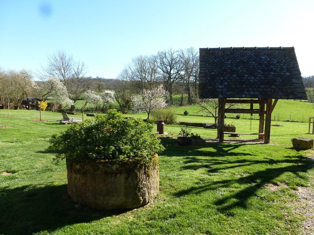 Chambres d'Hôtes du Hameau Les Brunes Bozouls Exterior foto